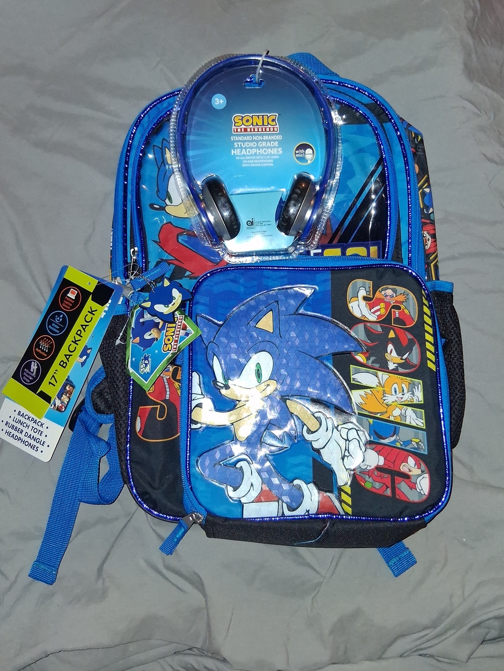 Sonic the Hedgehog 17" 4-Piece Backpack Set